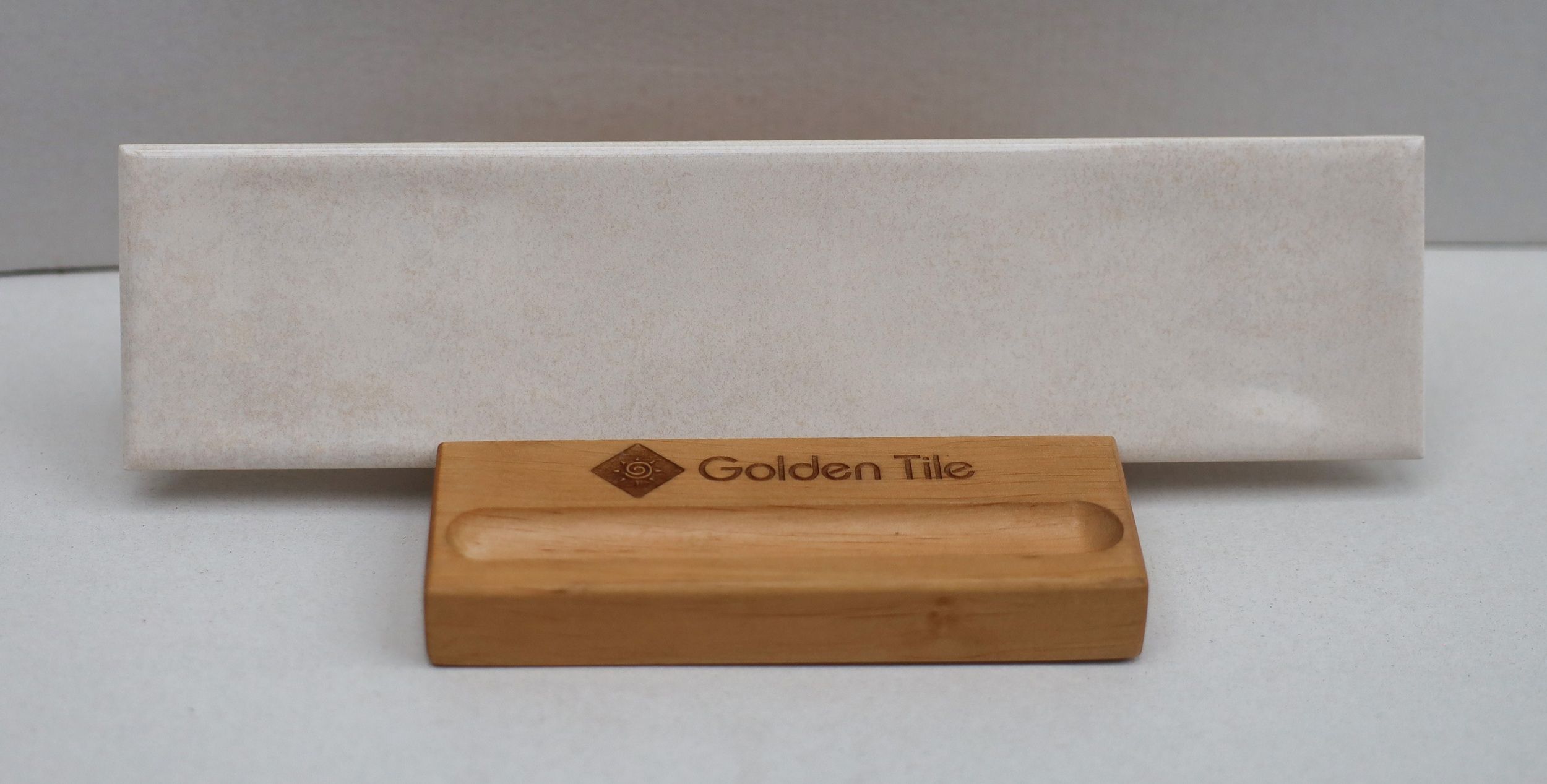 Плитка Garda айворі 75x300x6