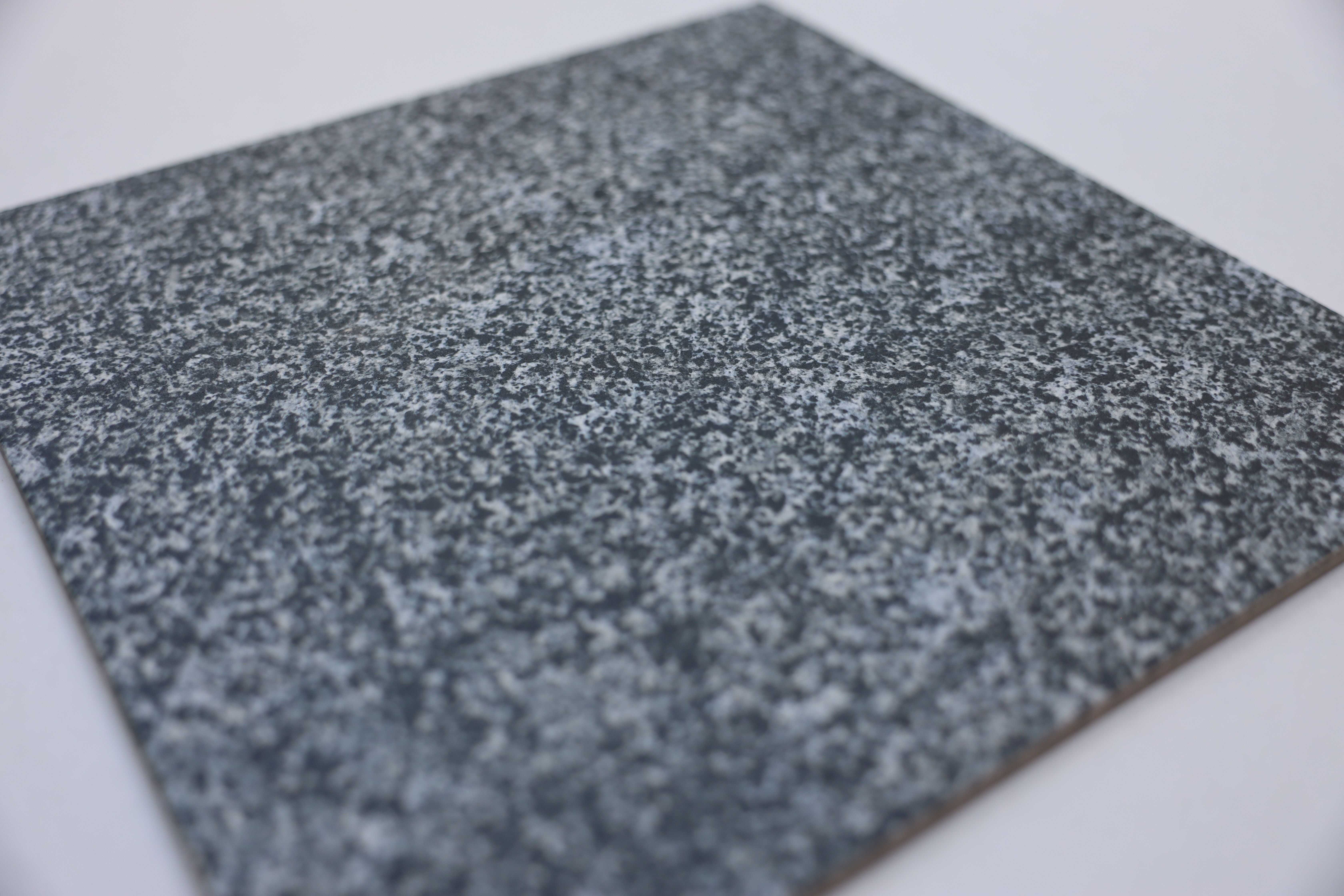 Плитка Granit сірий 300х300х7