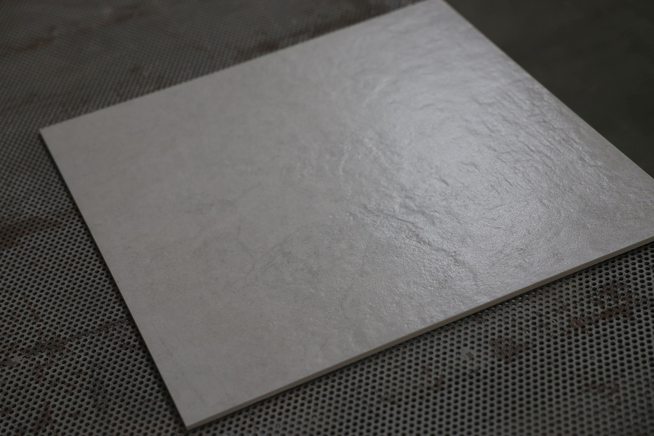 Meta Concrete pearl 600х600х8