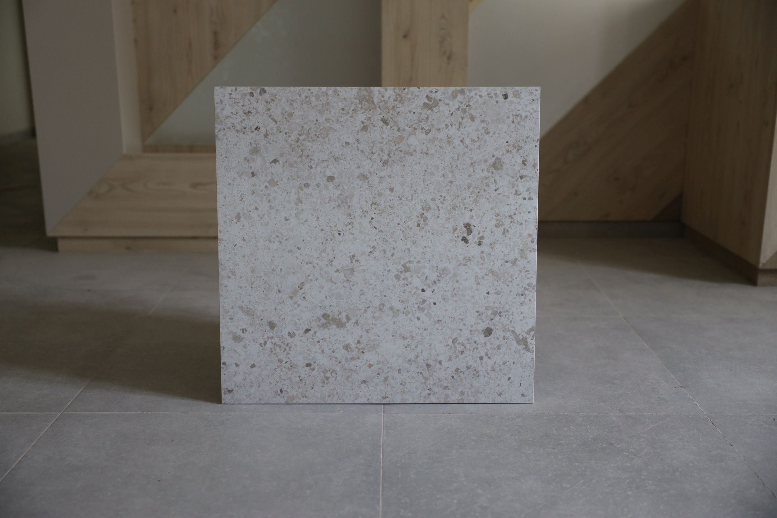 Pebbles Extra bianco 600х600х8
