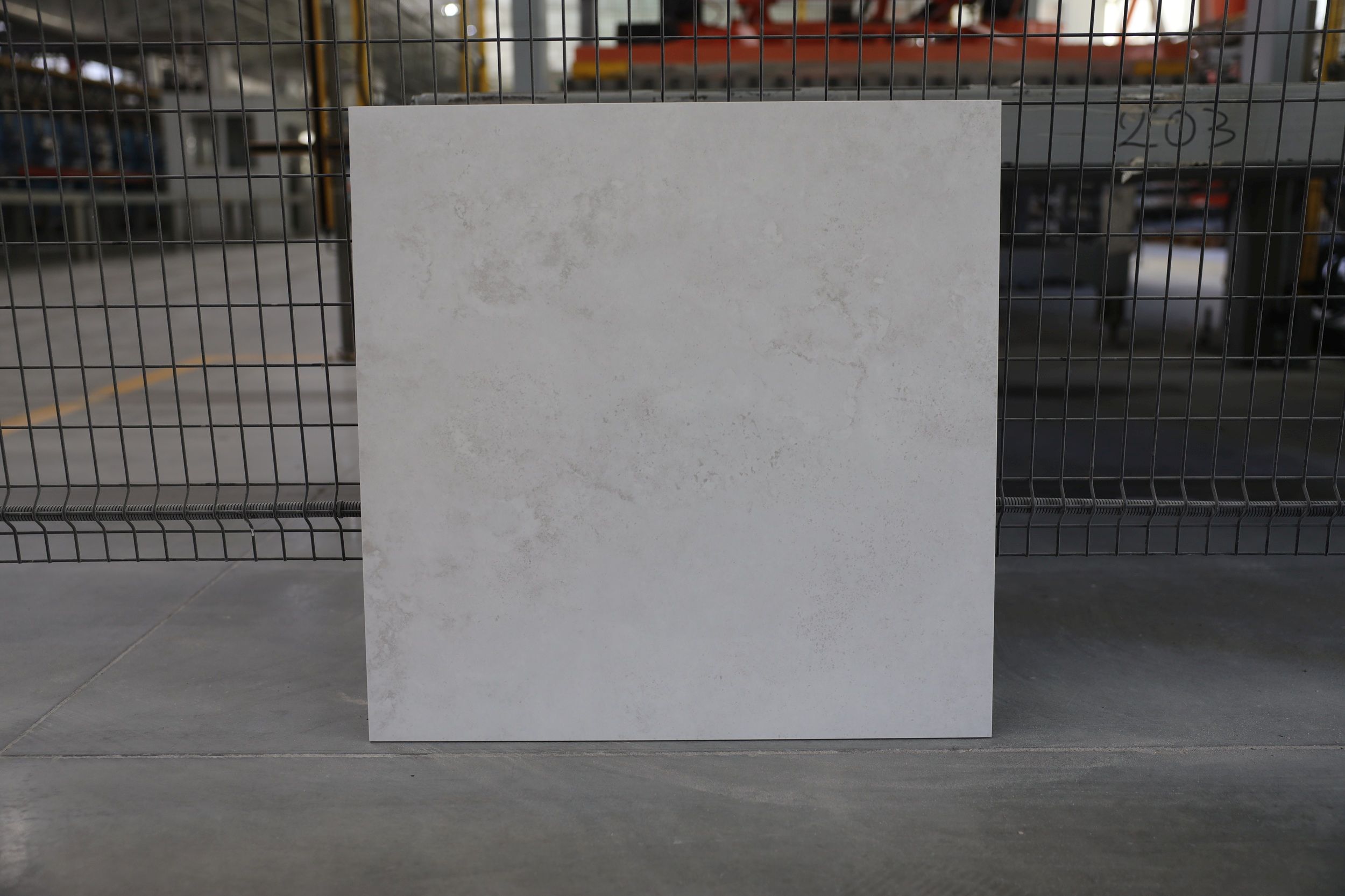 Плитка Cloudy Stone б'янко 600х600х8
