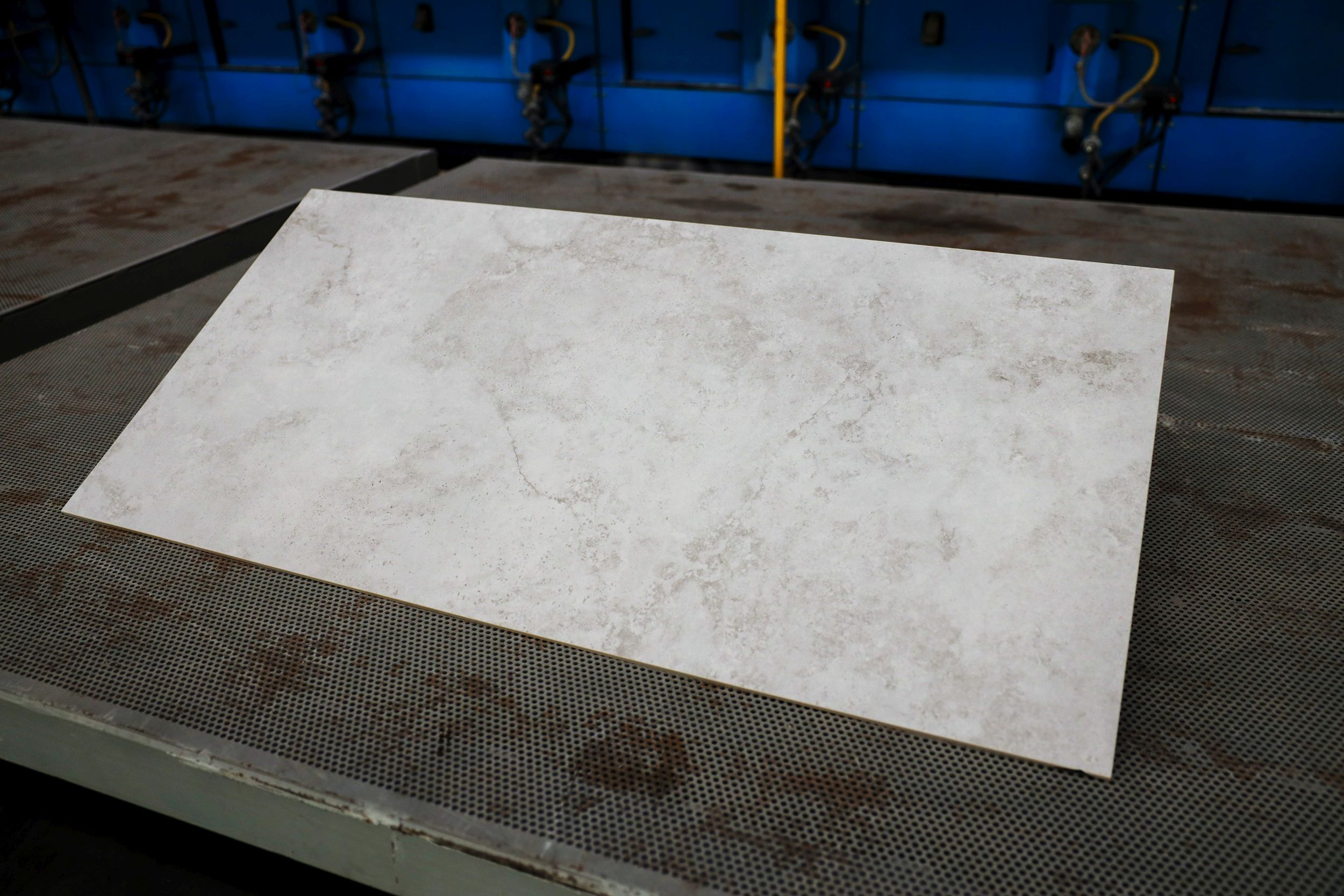 Cloudy Stone biały 1200х600х8